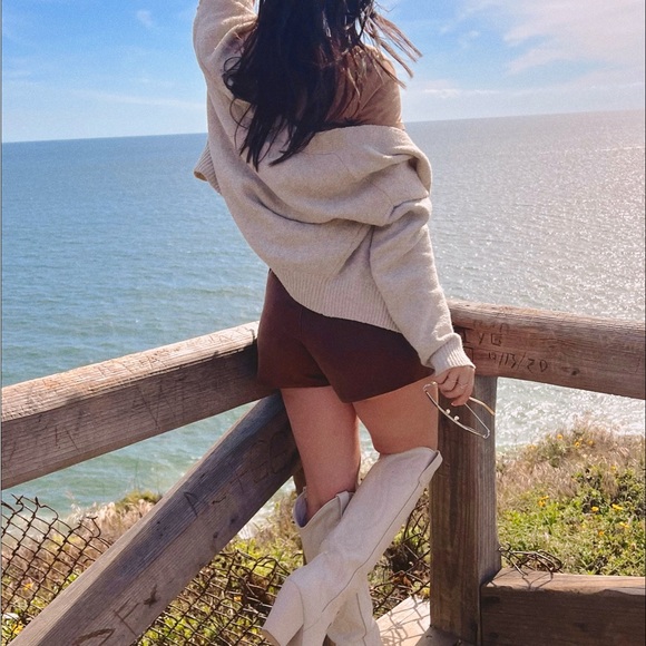 Meet your Posher, Nyahka - Picture 3 of 6